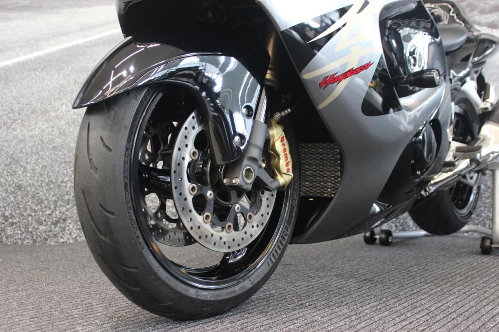 SUZUKI GSX 1300-R HAYABUSA