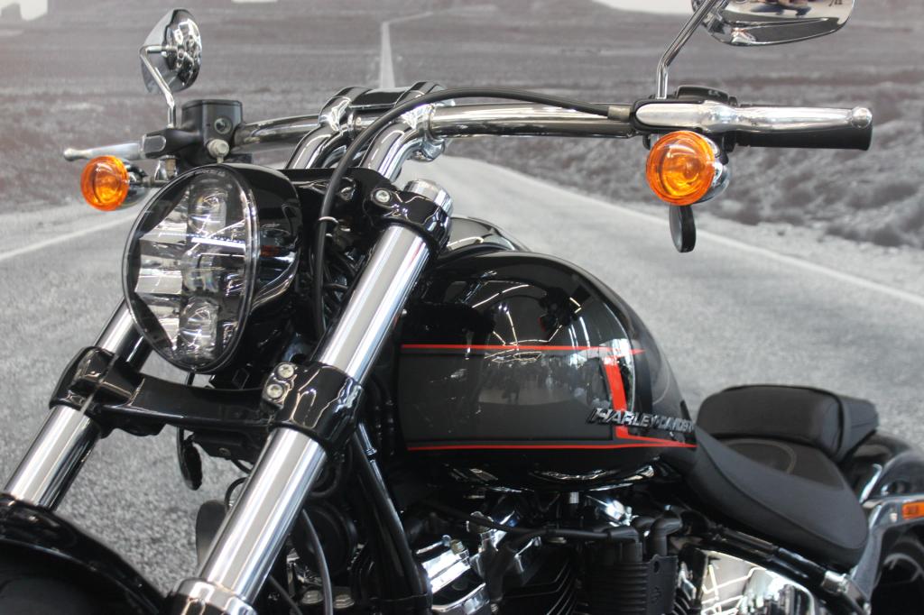 HARLEY-DAVIDSON BREAKOUT 117 FXBR