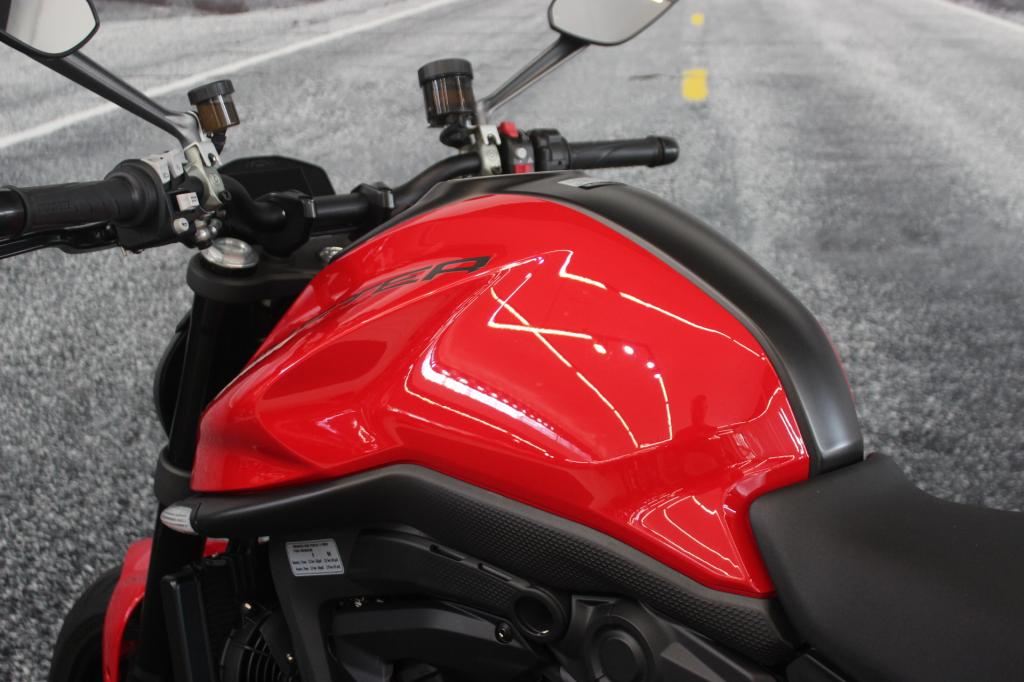 DUCATI MONSTER 937cc