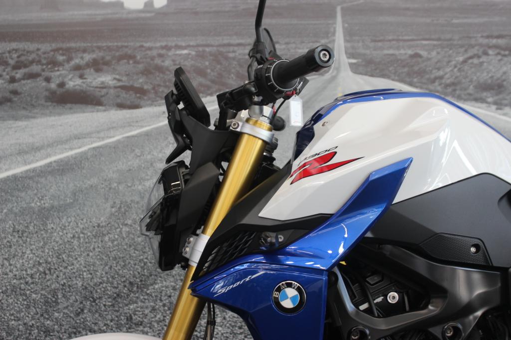 BMW F 900 R Sport Plus