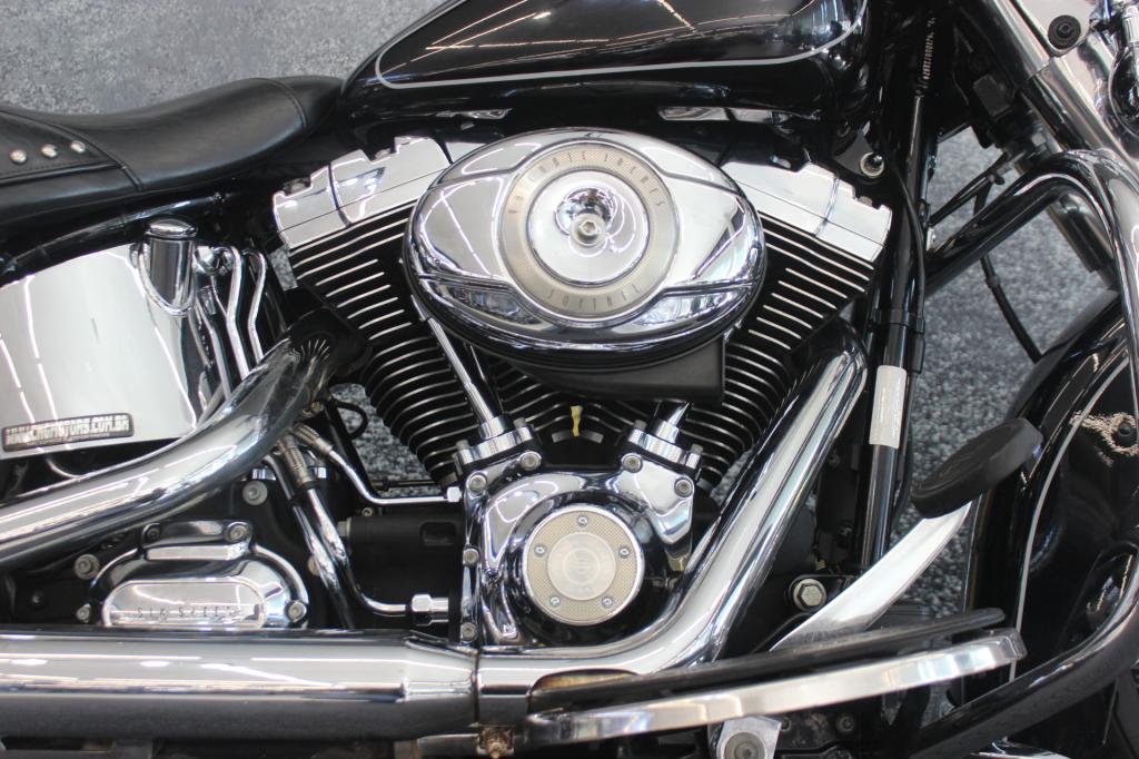 HARLEY-DAVIDSON HERITAGE SOFTAIL CLASSIC FLSTC