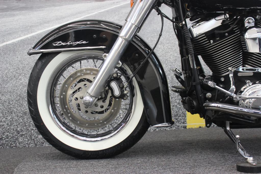 HARLEY-DAVIDSON SOFTAIL DELUXE  FLSTN