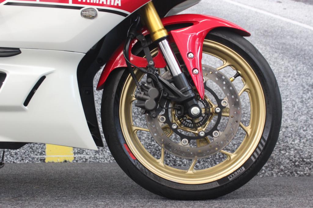 YAMAHA YZF R-3 World GP 60th ANINIVERSARY ED.