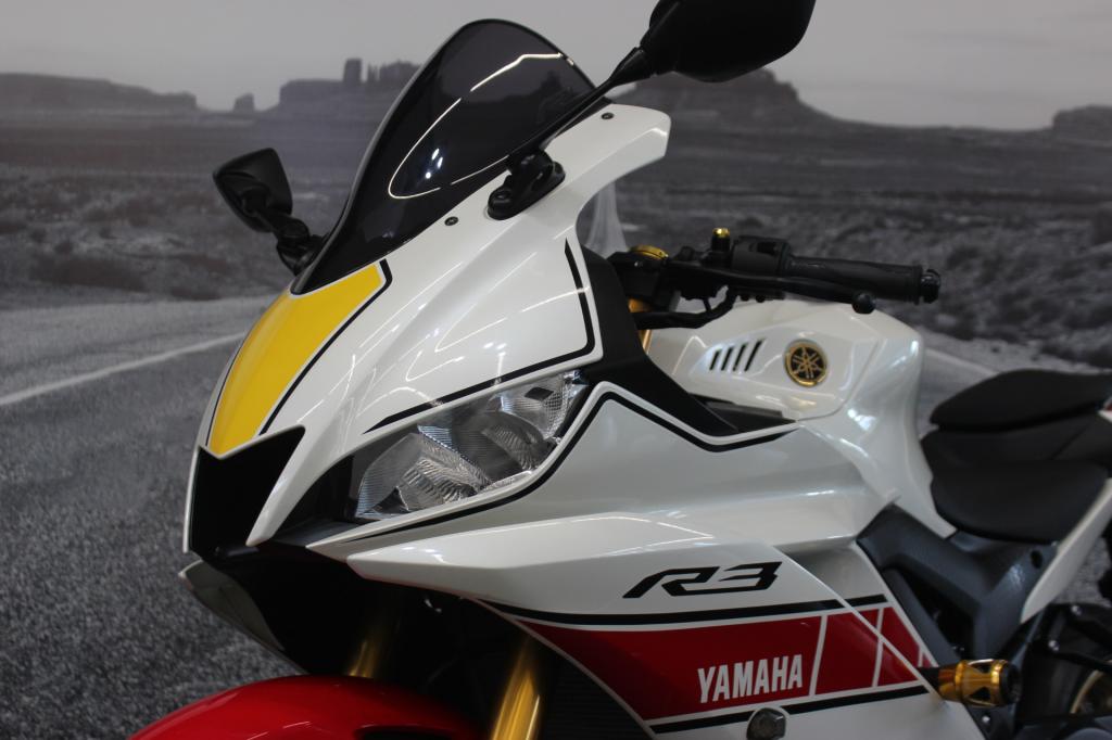 YAMAHA YZF R-3 World GP 60th ANINIVERSARY ED.
