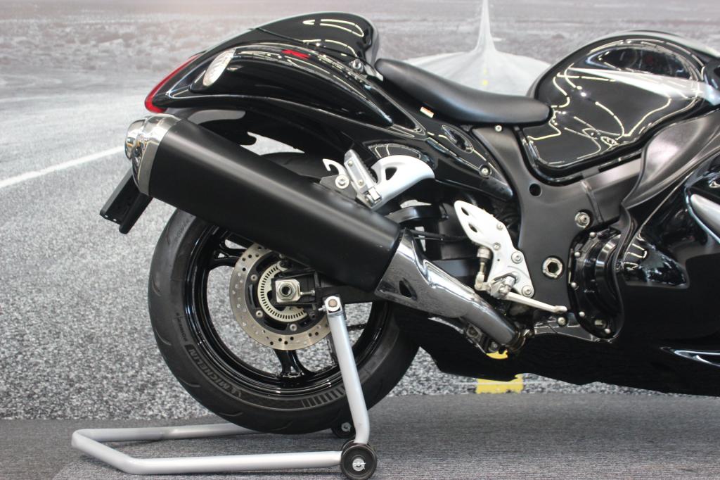 SUZUKI GSX 1300-R HAYABUSA