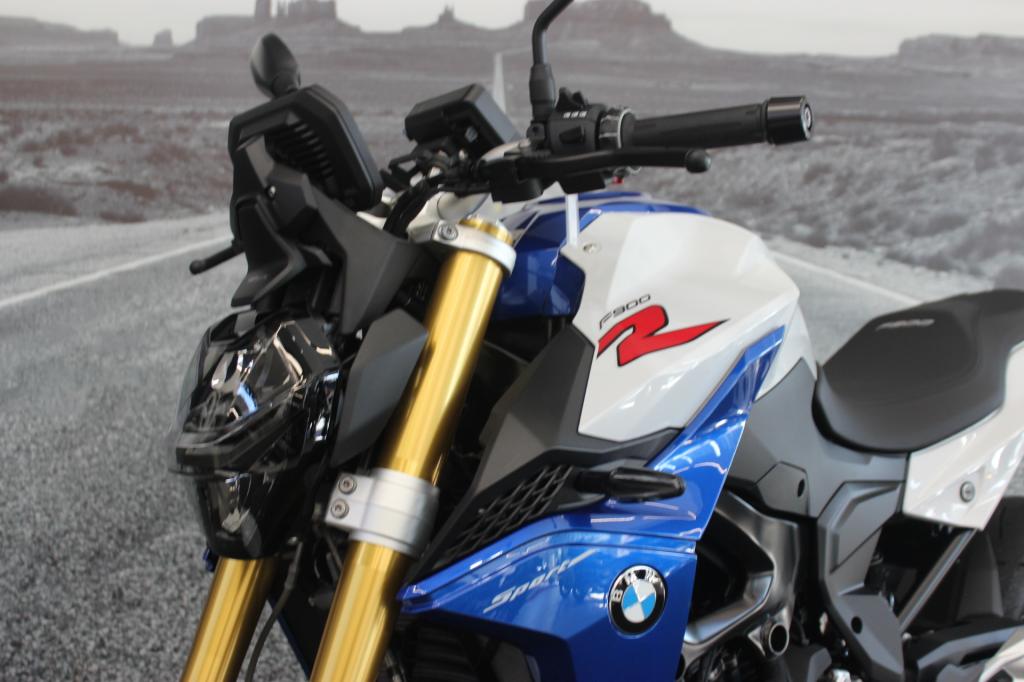 BMW F 900 R Sport Plus