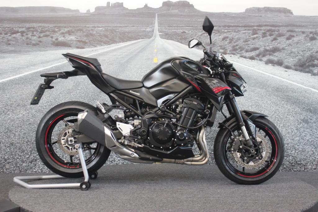 KAWASAKI Z 900