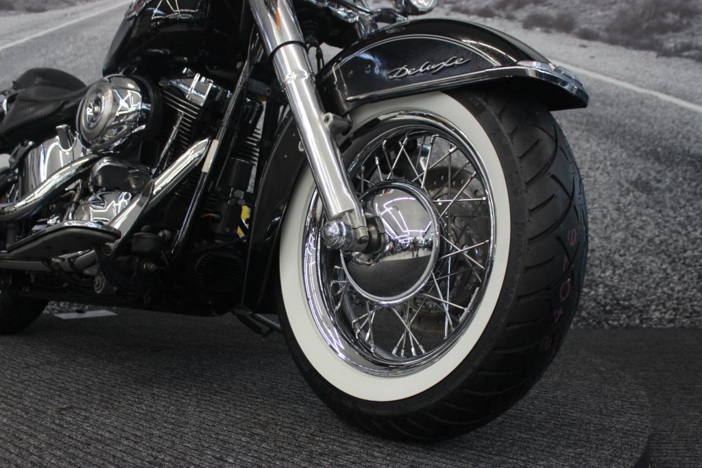 HARLEY-DAVIDSON SOFTAIL DELUXE  FLSTN