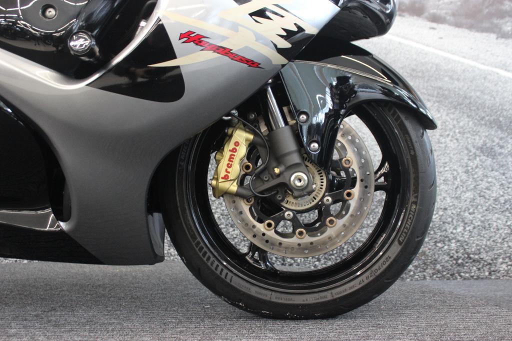 SUZUKI GSX 1300-R HAYABUSA