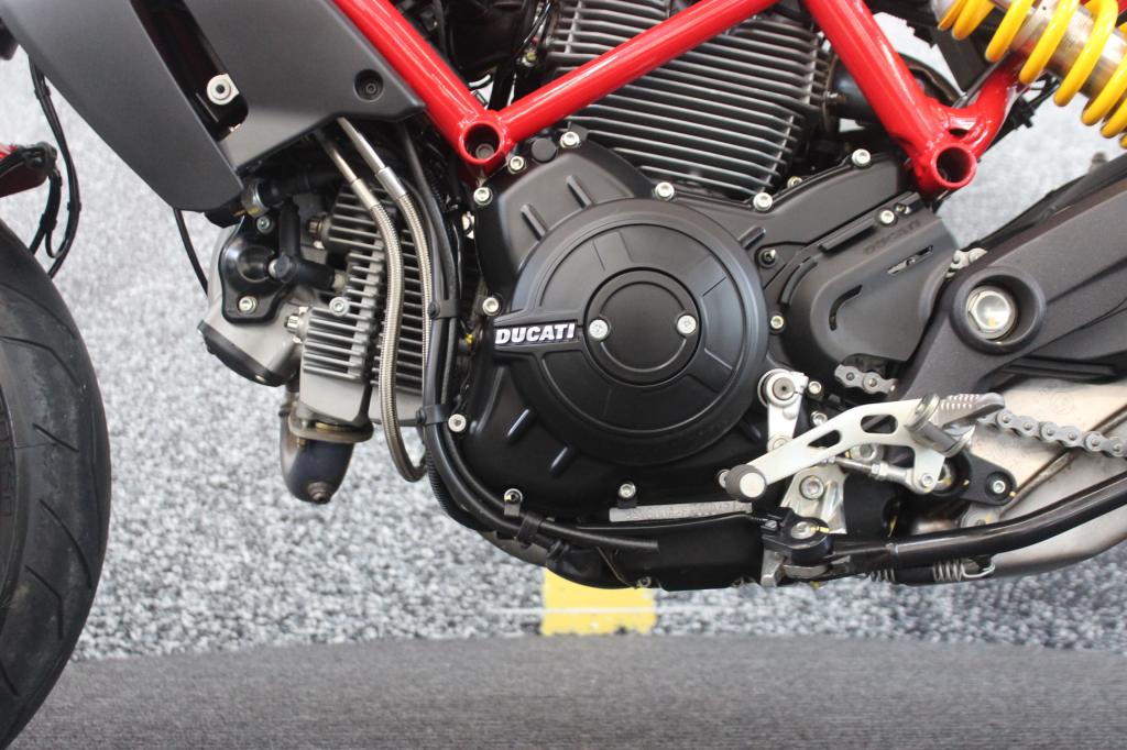 DUCATI MONSTER 797