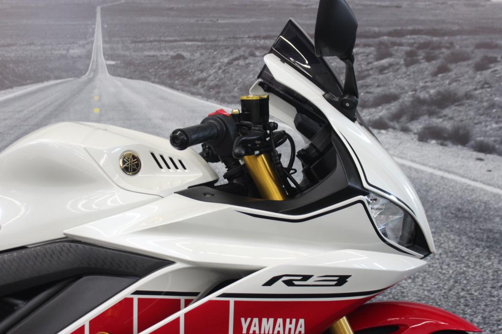 YAMAHA YZF R-3 World GP 60th ANINIVERSARY ED.