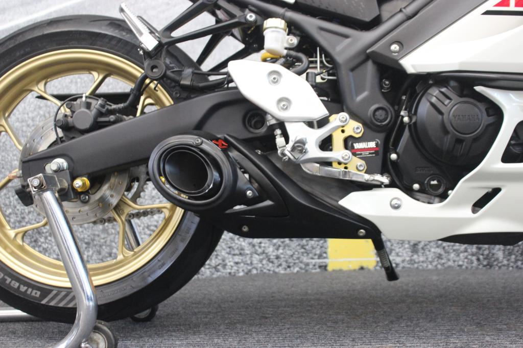 YAMAHA YZF R-3 World GP 60th ANINIVERSARY ED.