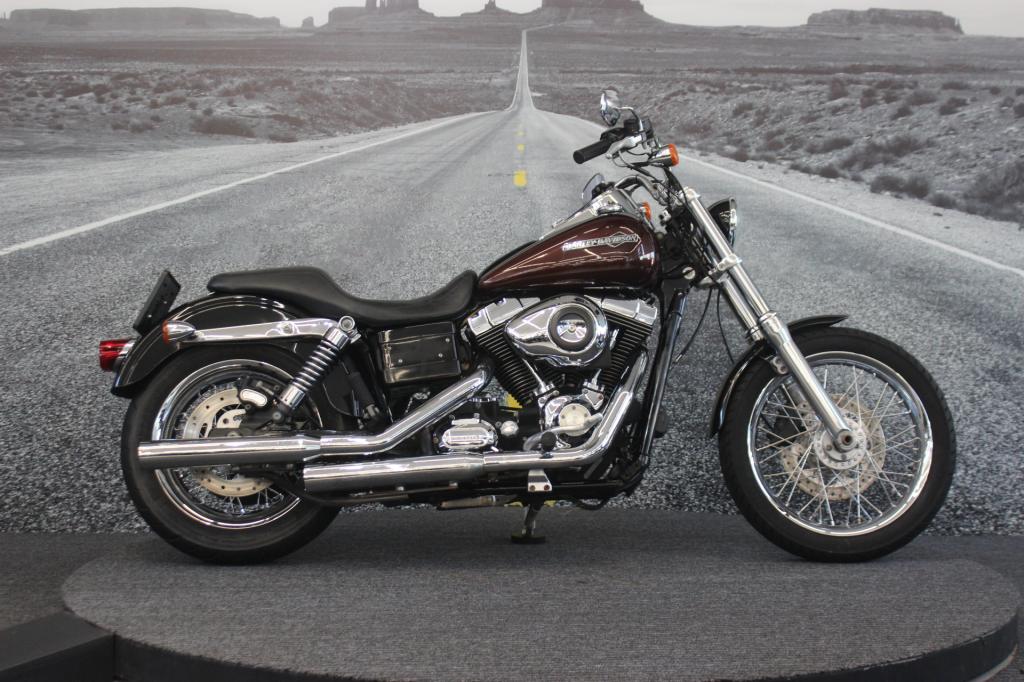 HARLEY-DAVIDSON DYNA SUPER GLIDE CUSTOM