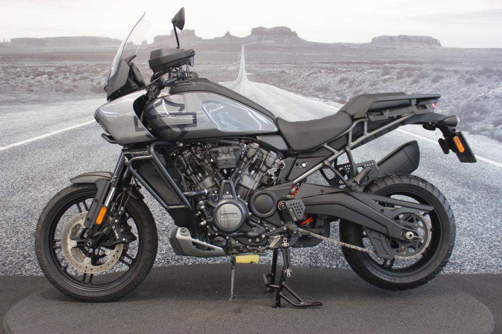 HARLEY-DAVIDSON PAN AMERICA 1250 SPECIAL