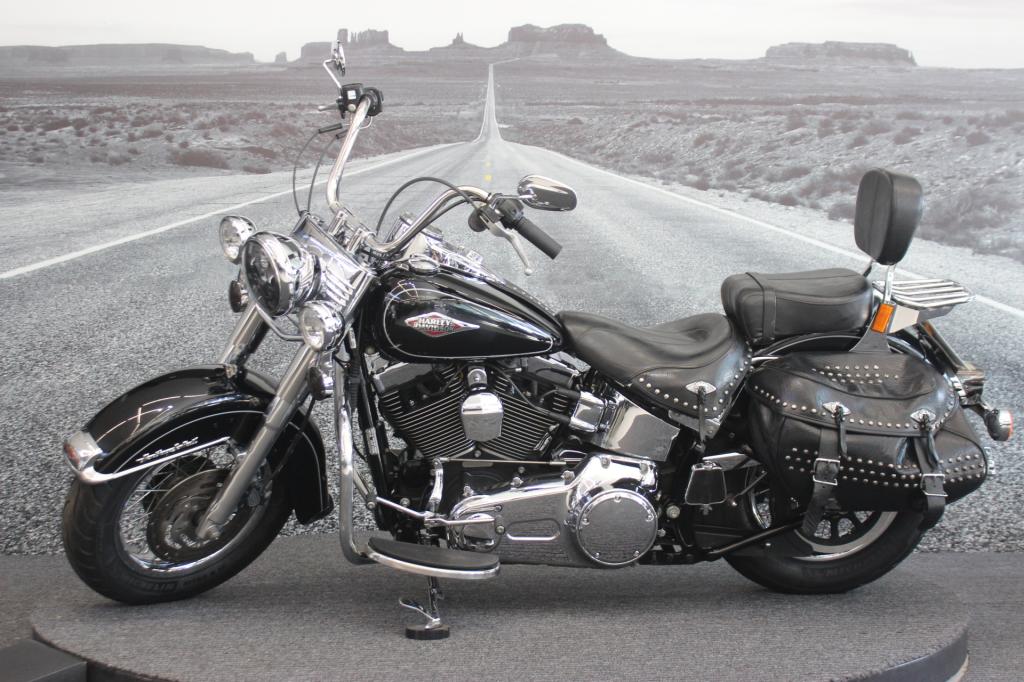 HARLEY-DAVIDSON HERITAGE SOFTAIL CLASSIC FLSTC