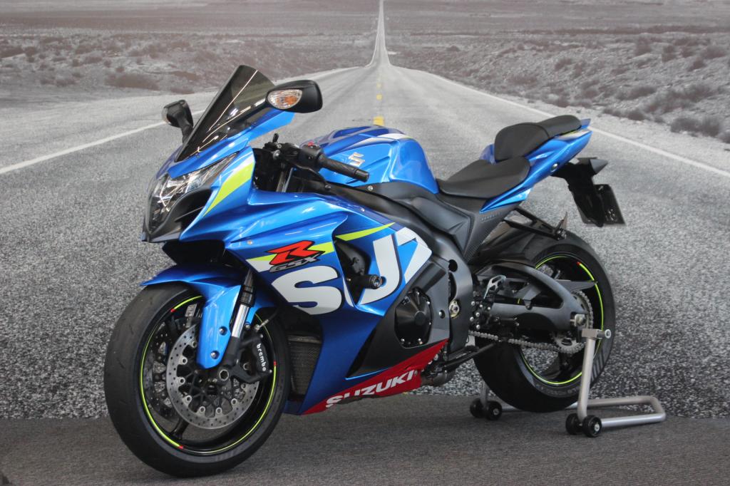 SUZUKI