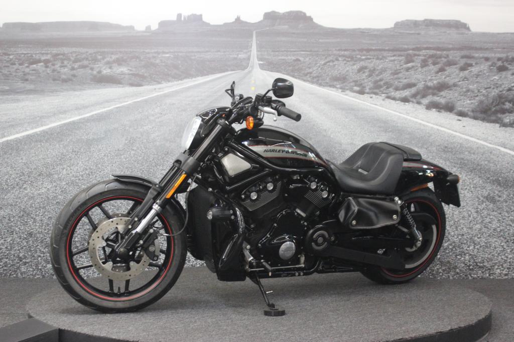 HARLEY-DAVIDSON