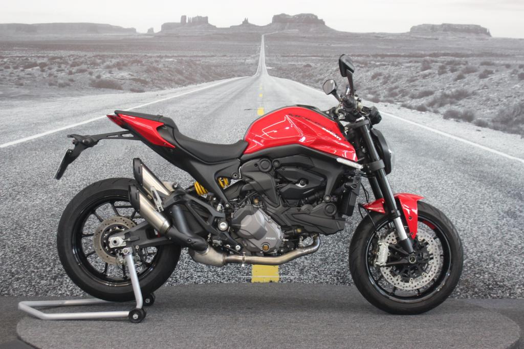 DUCATI MONSTER 937cc