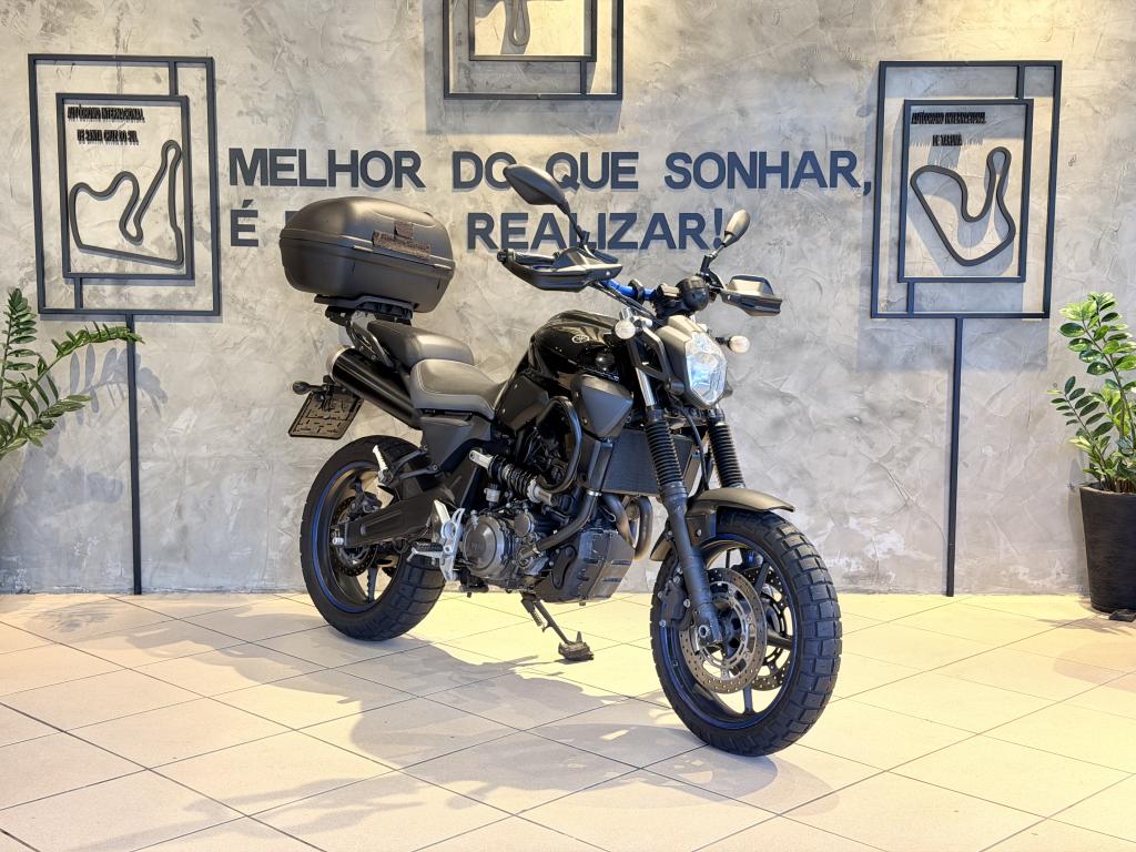 YAMAHA