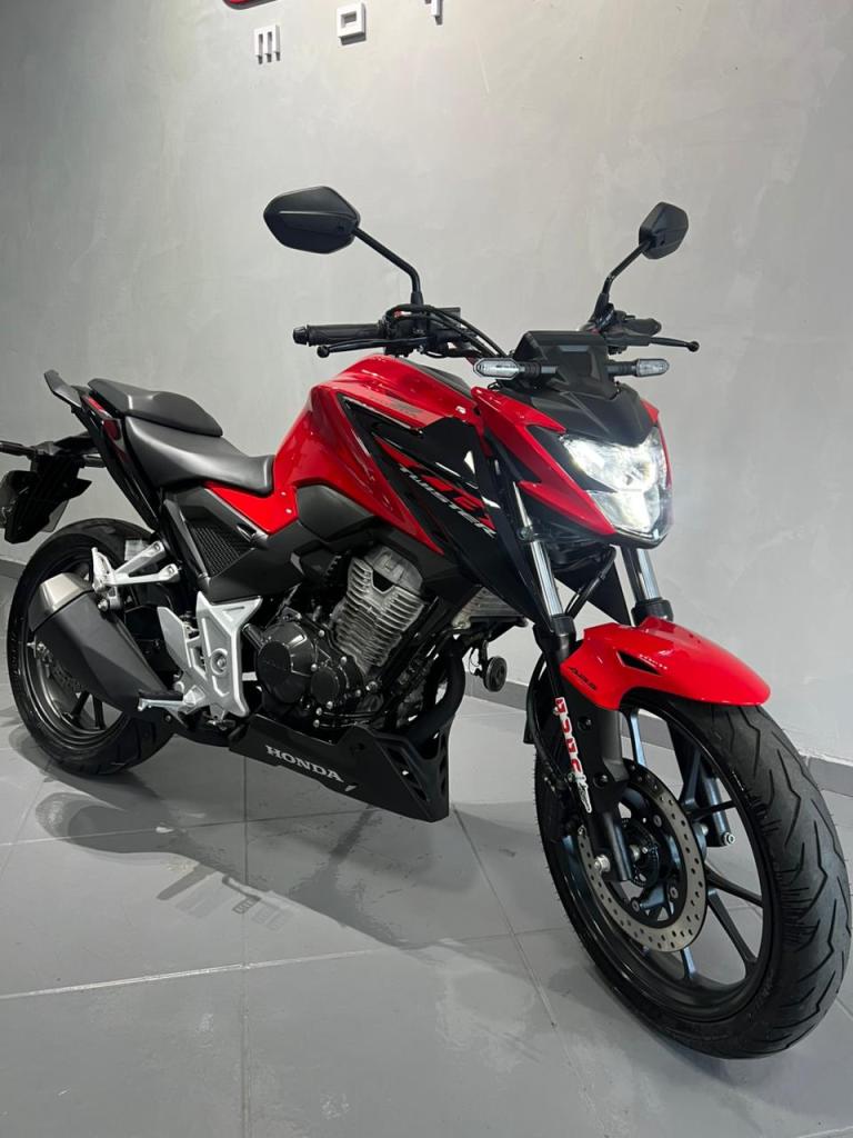 HONDA - CB 300F Twister Flex