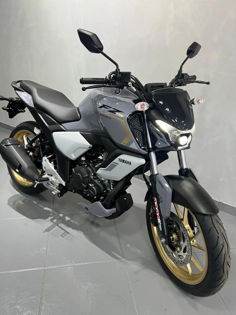 YAMAHA - FZ15 150 FAZER FLEX