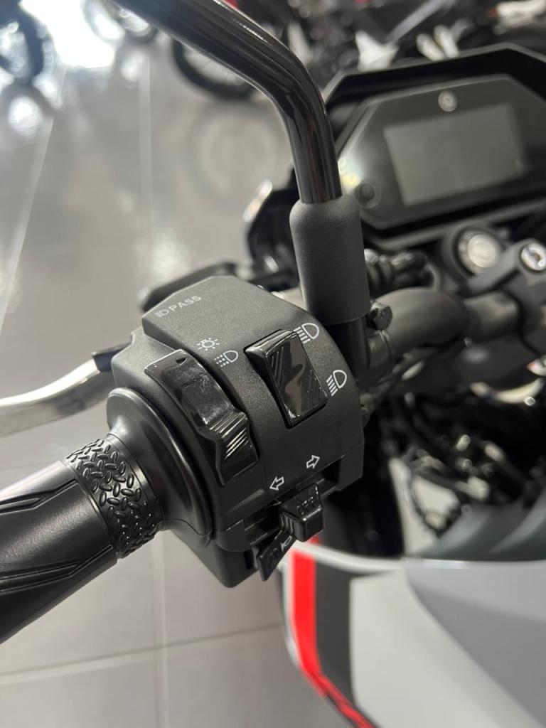 YAMAHA - FZ25 250 FAZER FLEX