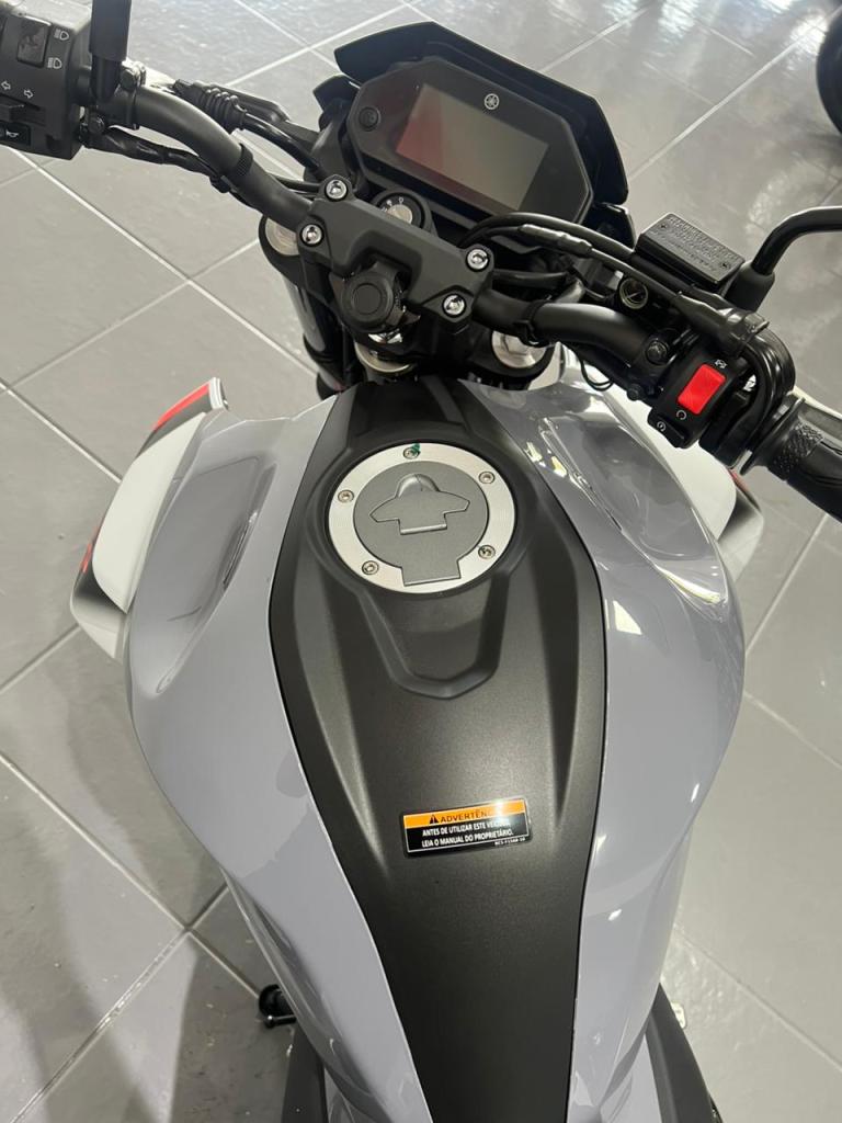 YAMAHA - FZ25 250 FAZER FLEX