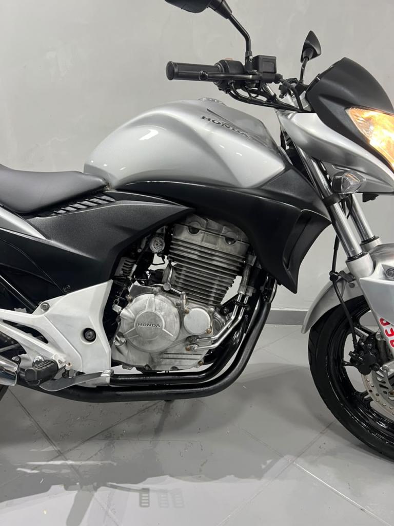 HONDA - CB 300R/ 300R FLEX