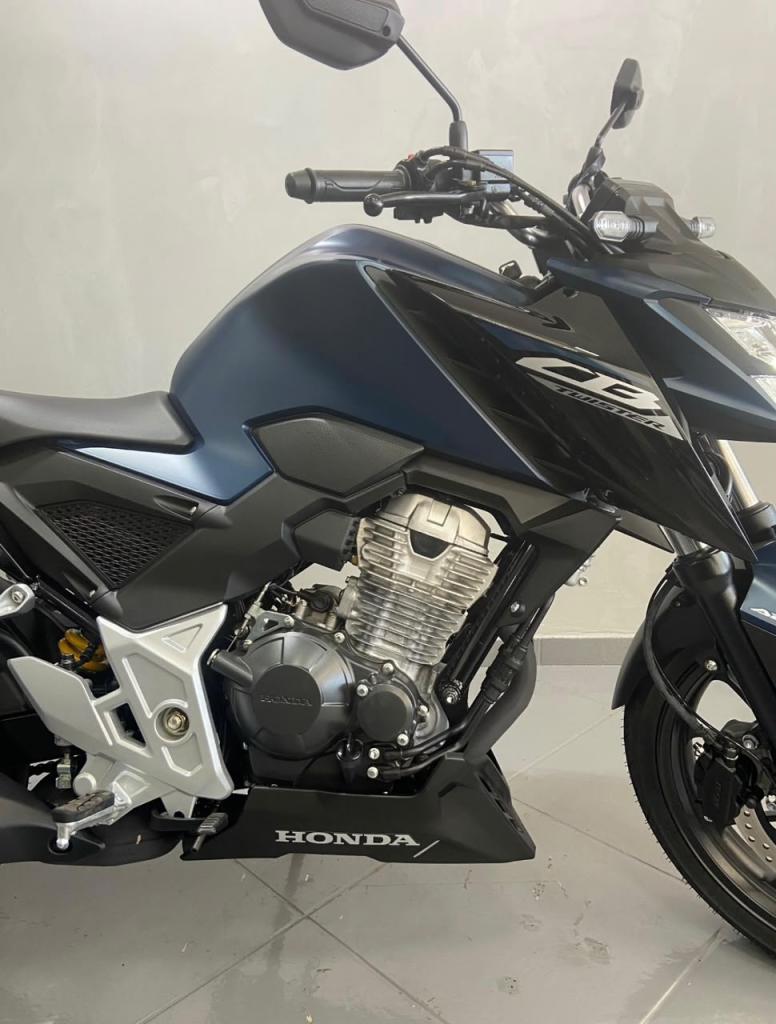 HONDA - CB 300F Twister Flex